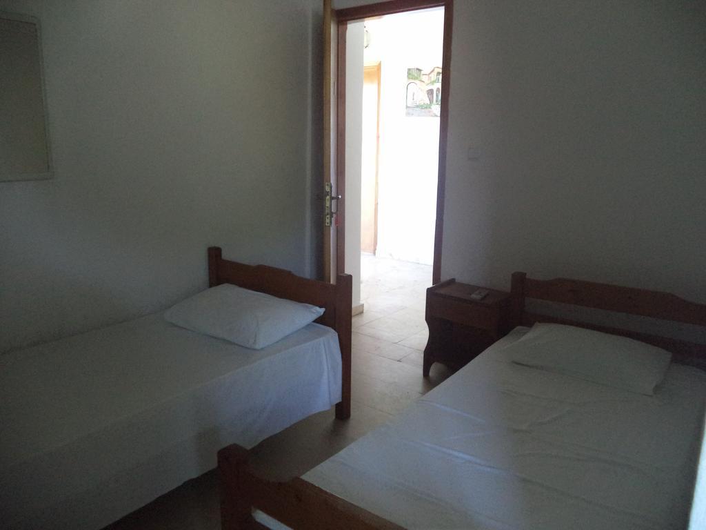 Pension Lakis Prínos Exterior foto